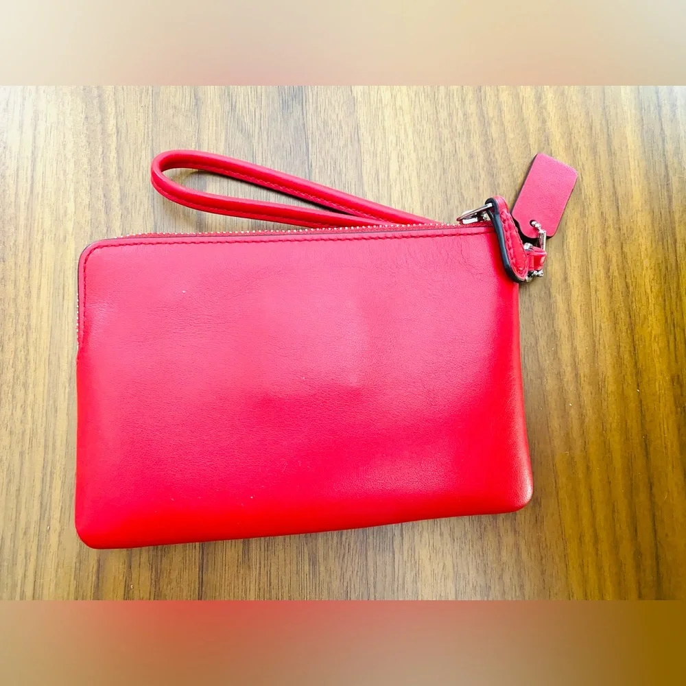 NWOT Coach Leather Wallet Wristlet Pouch Red